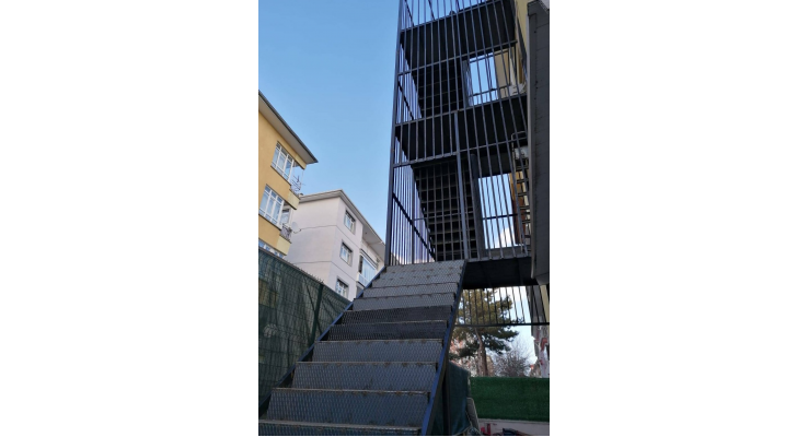 Yangın Merdiveni